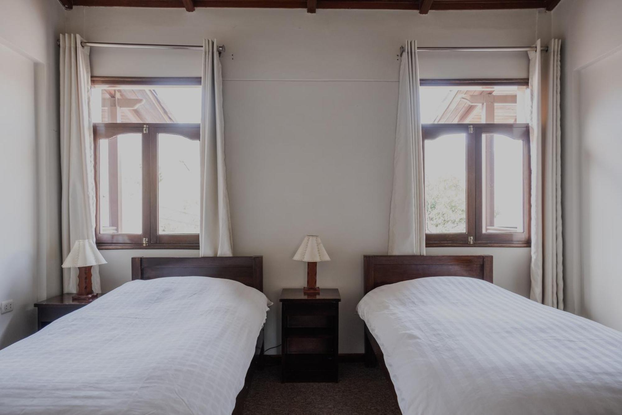 Hotel Santa Cruz ワラス エクステリア 写真